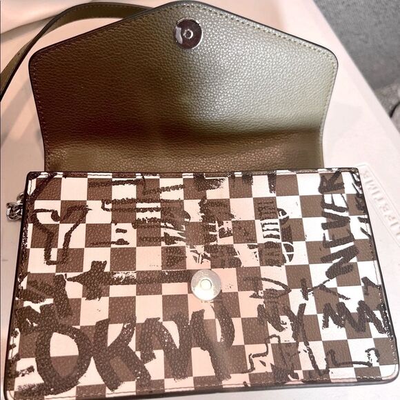 NWOT DKNY Check-graffiti Shoulder Bag In Green crossbody bag - Picture 11 of 13